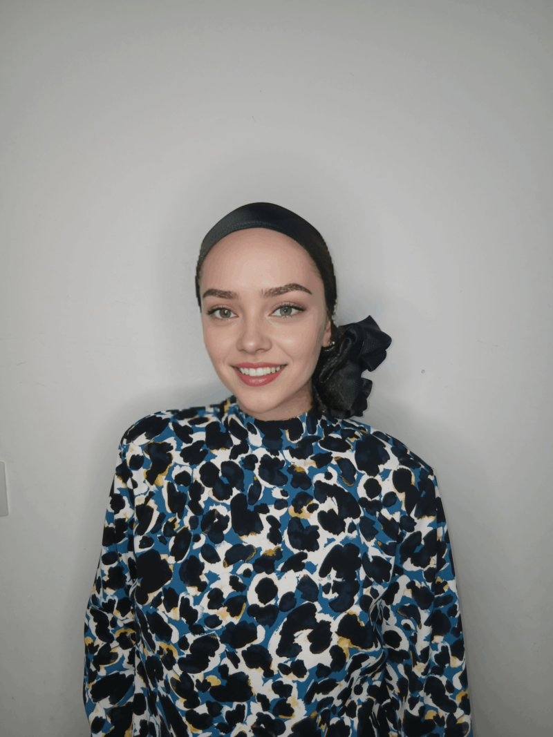 ⁦קרפ סאטן שחור חלק⁩ – תמונה ⁦2⁩